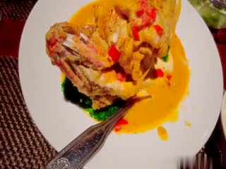 .网黄NO.1.最新火爆香港网红玩偶姐姐▌HongKongDoll▌吃饭场所的公共厕所淫水超湿爆肏后入极品无毛嫩穴